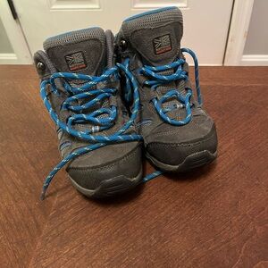 Karrimor Mount Mid Outdoor Shoe Youth Boys Size C1 Gray Black Blue